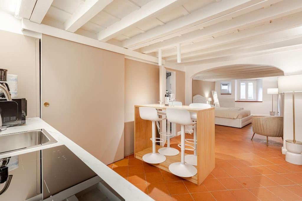 Amazing Apartment In Piazza Santa Croce Firenze Bagian luar foto