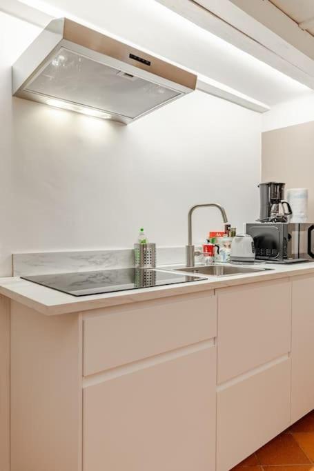 Amazing Apartment In Piazza Santa Croce Firenze Bagian luar foto