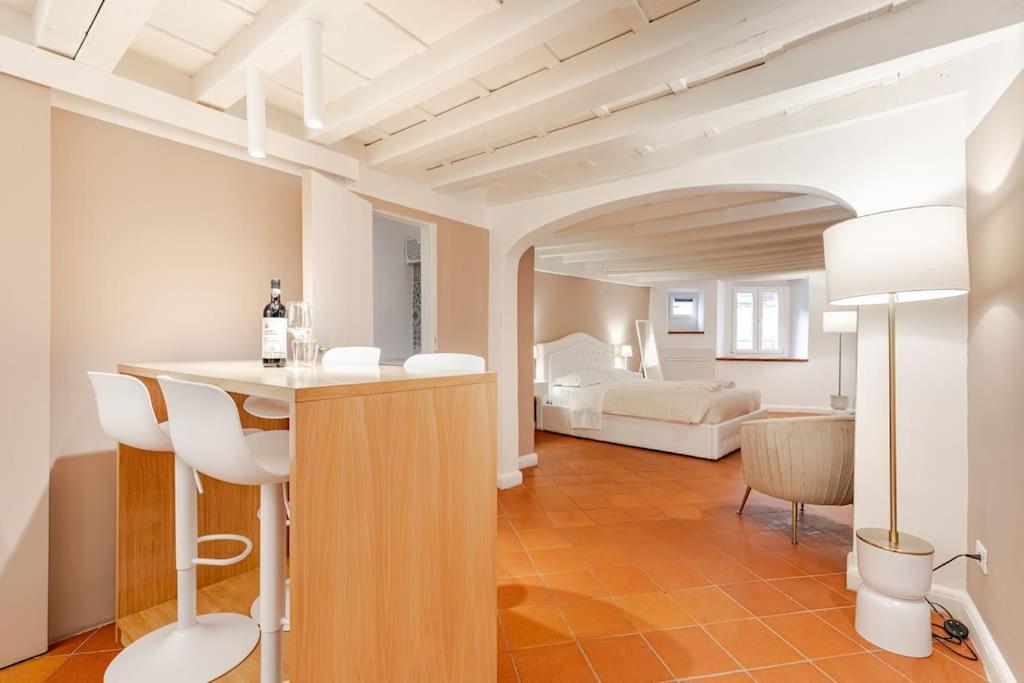 Amazing Apartment In Piazza Santa Croce Firenze Bagian luar foto