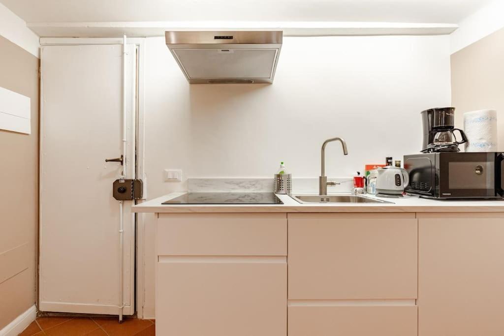 Amazing Apartment In Piazza Santa Croce Firenze Bagian luar foto