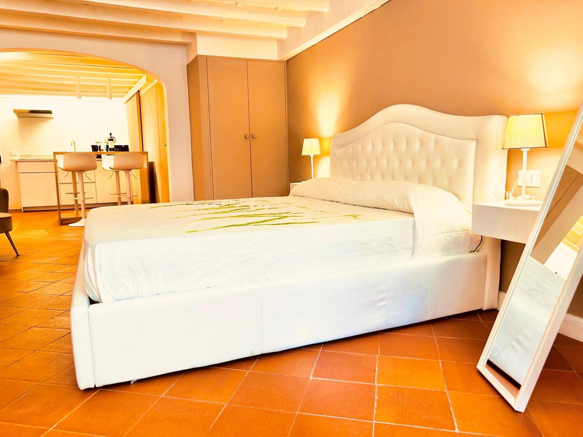 Amazing Apartment In Piazza Santa Croce Firenze Bagian luar foto